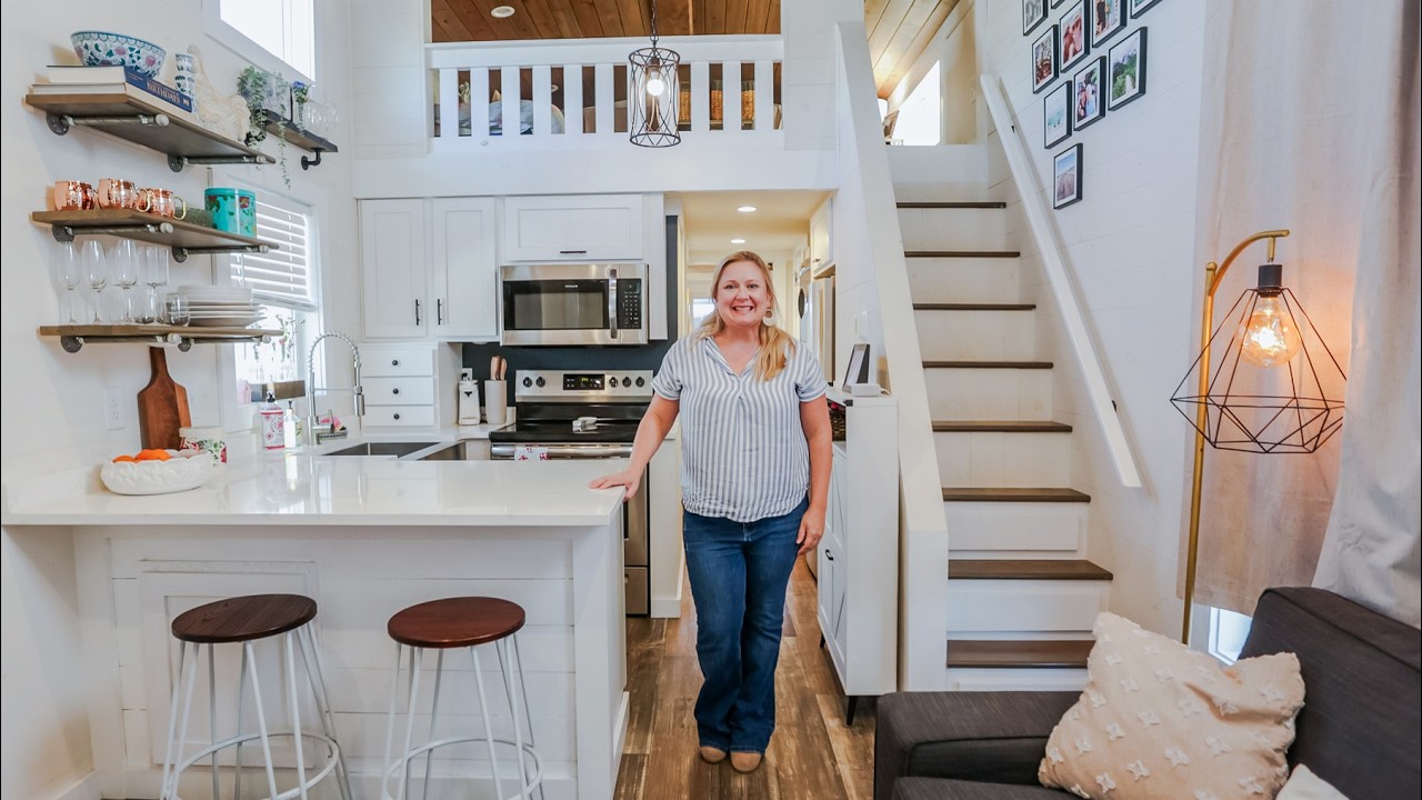 Owning A Home On A Teacher S Salary Her Tiny Home Tour Houses Tiny